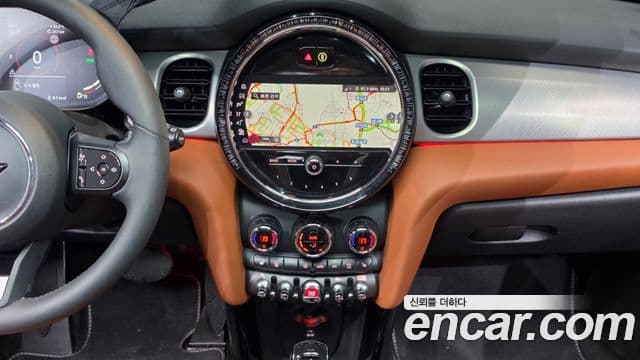 Mini Cooper 2021 — ფოტო 13/20