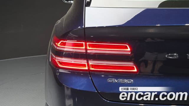 Genesis GV80 2023 — ფოტო 20/34