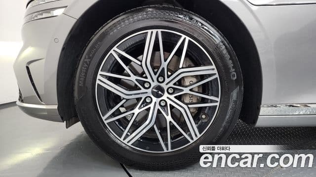 Genesis G90 2023 — ფოტო 5/20