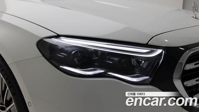 Mercedes-Benz GLB-Class 2022 — Şəkil 18/20