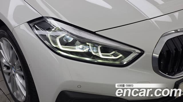 BMW 1 Series 2020 — ფოტო 20/30