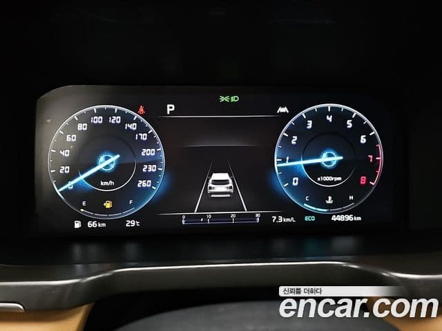 Kia Sorento 2023 — Фото 7/20