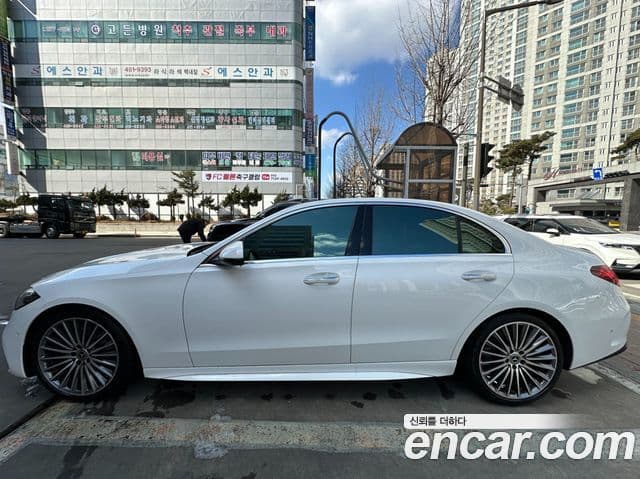 Mercedes-Benz C-Class 2023 — Şəkil 7/14