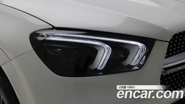 Mercedes-Benz GLE-Class 2023 — Şəkil 18/20