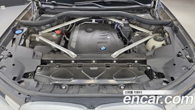 BMW X7 2023 — ფოტო 6/20
