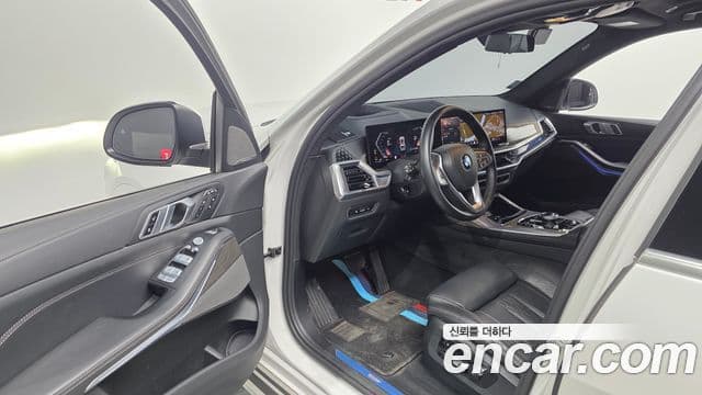 BMW X7 2023 — ფოტო 10/20
