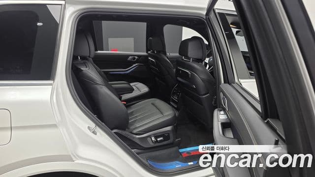 BMW X7 2023 — ფოტო 12/20