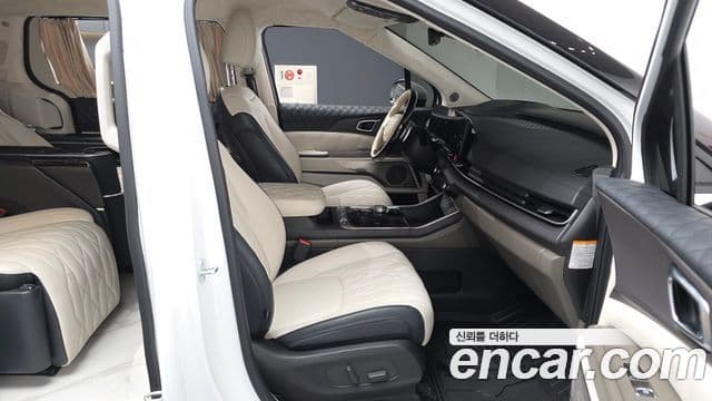 Kia Carnival 2024 — Şəkil 11/20