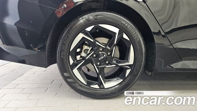 Kia K5 2023 — ფოტო 5/20