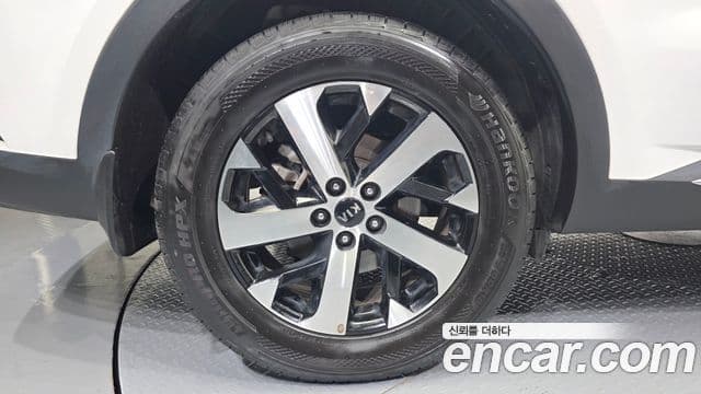 Kia Sorento 2020 — Фото 5/20