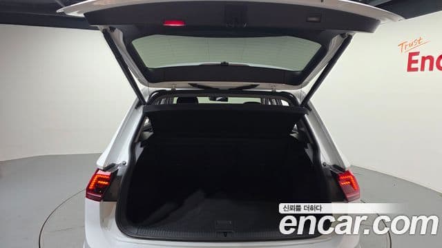 Volkswagen Tiguan 2018 — фото 19 из 20