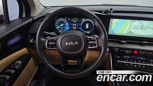 Kia Carnival 2023 — Фото 13/20