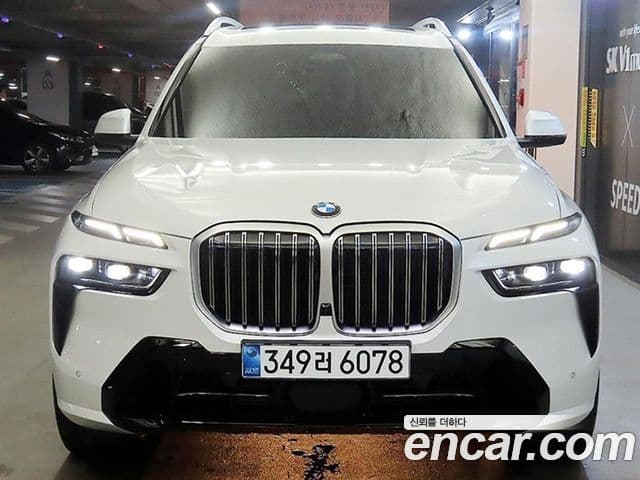 BMW X7 2025 — Фото 10/20
