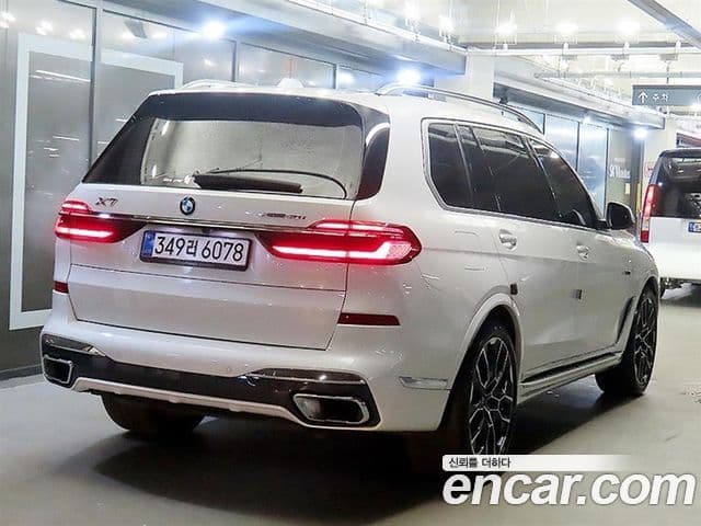 BMW X7 2025 — Фото 3/20