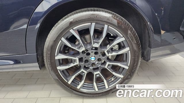 BMW X6 2025 — Photo 14/33