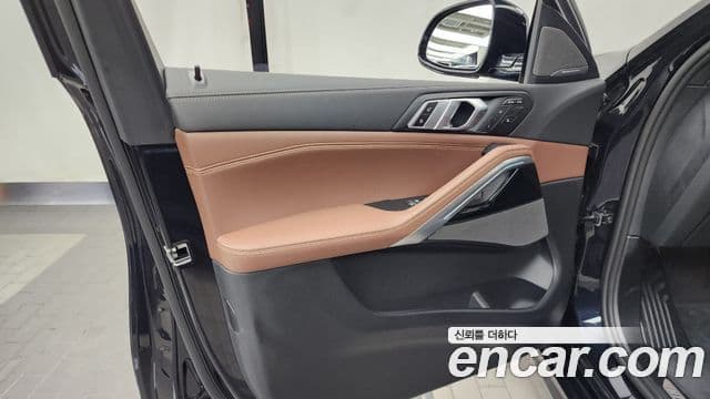 BMW X6 2025 — Photo 12/33