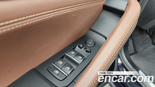 BMW X6 2025 — Photo 16/33