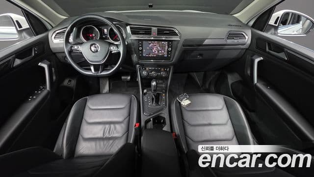 Volkswagen Tiguan 2020 — ფოტო 7/20