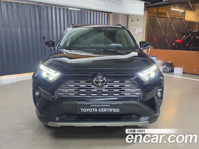 Toyota RAV4 2025 — ფოტო 2/19