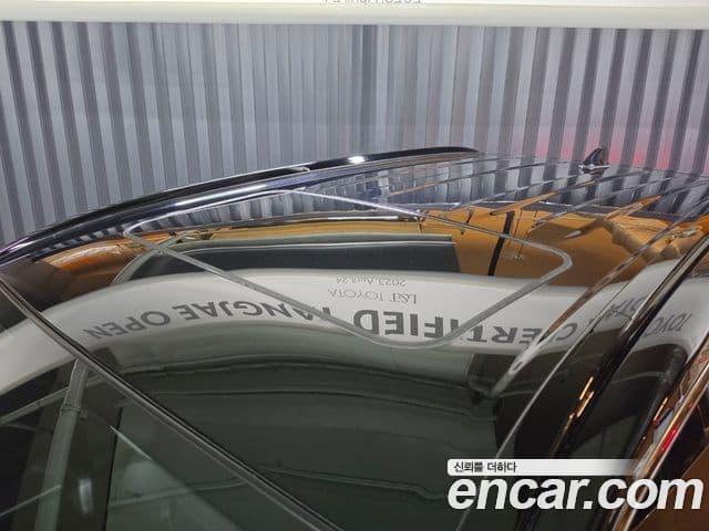 Toyota RAV4 2025 — ფოტო 18/19
