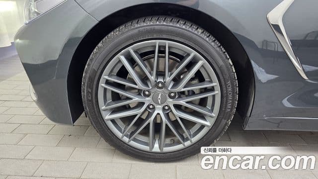 Genesis G70 2018 — ფოტო 5/20