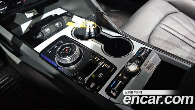 Kia K5 2021 — Şəkil 9/20