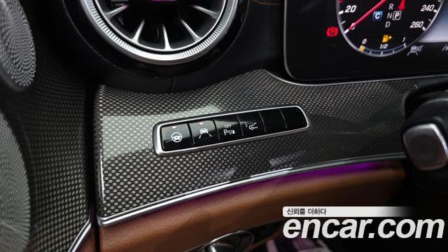 Mercedes-Benz E-Class 2020 — Фото 17/20