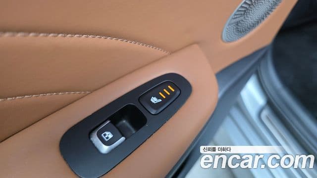 Kia Stinger 2023 — Şəkil 18/20
