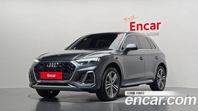 Audi Q5 2021 — Фото 1/20