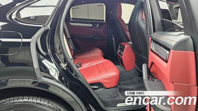 Porsche Cayenne 2023 — Şəkil 17/20