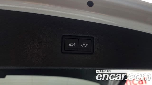 Volkswagen Tiguan 2018 — Şəkil 18/20