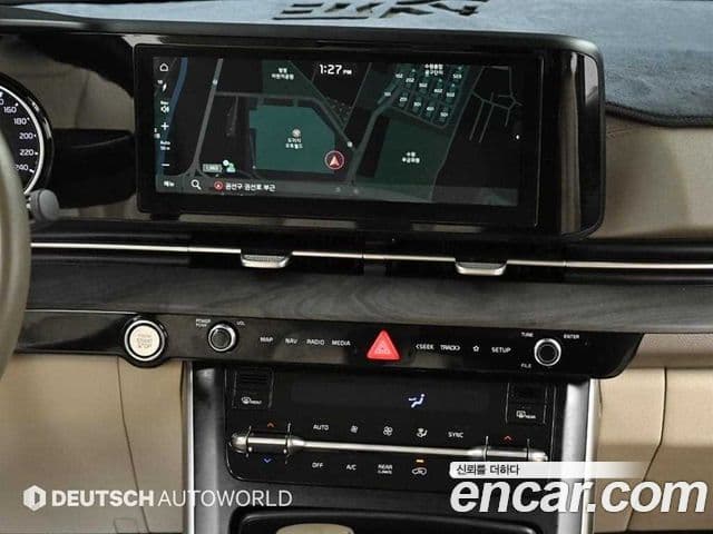 Kia Carnival 2023 — ფოტო 14/20