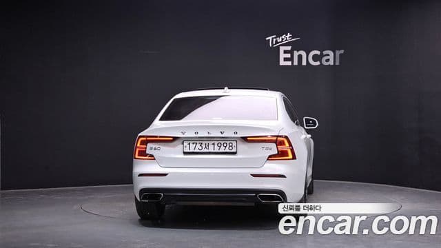 Volvo S60 2020 — Şəkil 4/20