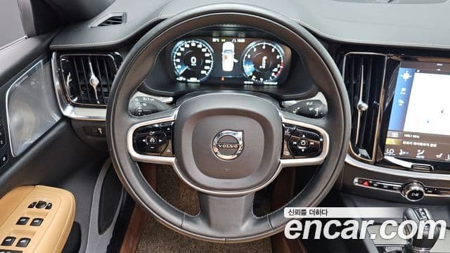 Volvo S60 2020 — Şəkil 12/20