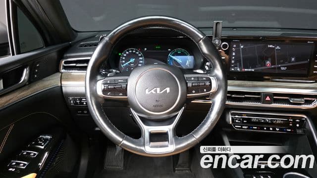 Kia K5 2021 — Şəkil 12/20