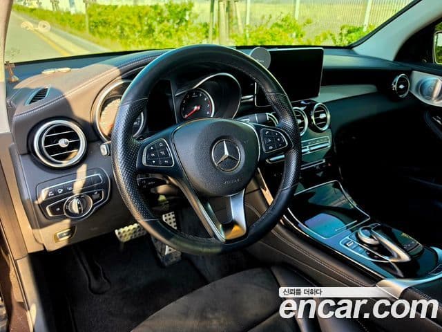 Mercedes-Benz GLC-Class 2019 — Şəkil 7/12