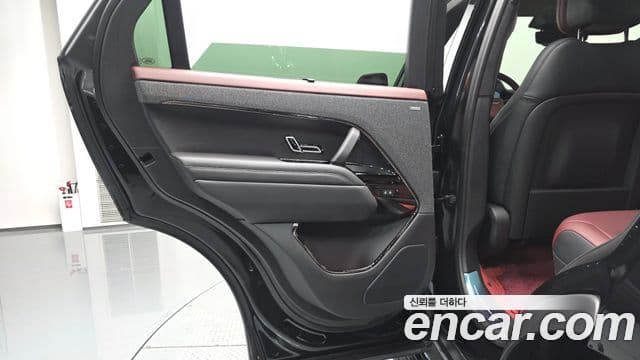 Land Rover Range Rover Sport 2025 — Photo 17/38