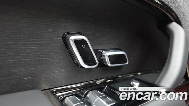 Land Rover Range Rover Sport 2025 — Photo 7/38