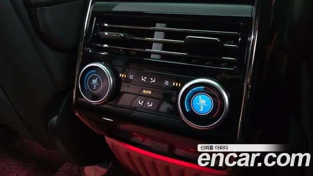 Land Rover Range Rover Sport 2025 — Photo 36/38