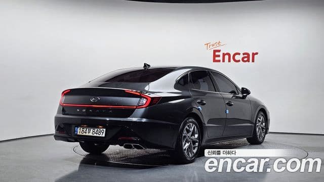 Hyundai Sonata 2021 — ფოტო 2/20