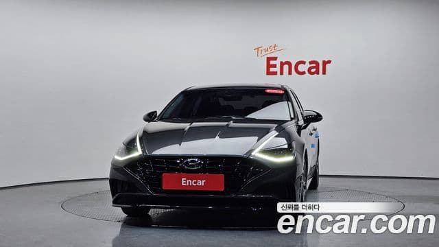 Hyundai Sonata 2021 — ფოტო 3/20