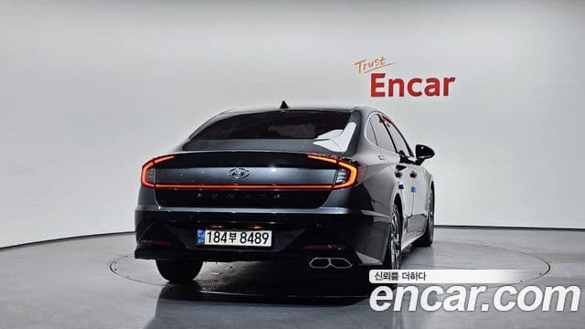 Hyundai Sonata 2021 — ფოტო 4/20