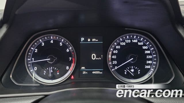Hyundai Sonata 2021 — ფოტო 8/20