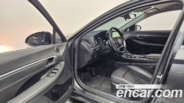 Hyundai Sonata 2021 — ფოტო 10/20