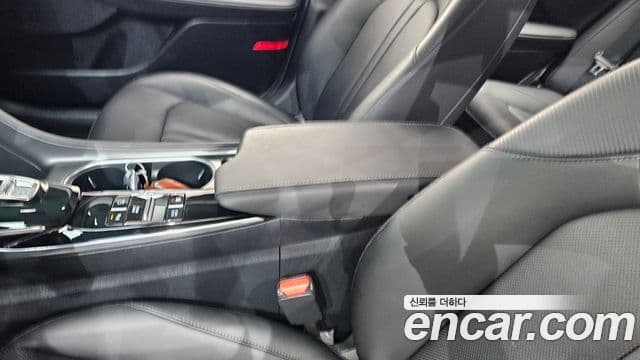 Hyundai Sonata Hybrid 2021 — Photo 28/30
