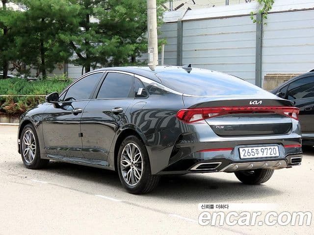 Kia K5 2022 — ფოტო 2/20