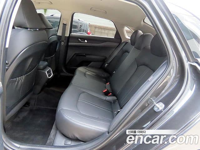 Kia K5 2022 — ფოტო 5/20