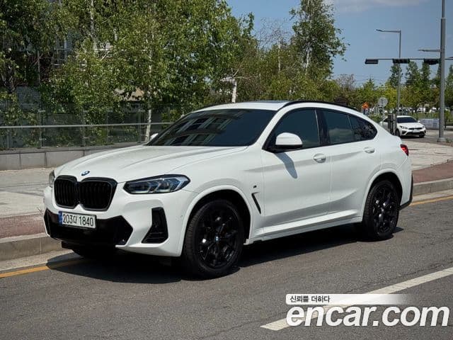 BMW X4 2022 — ფოტო 18/20