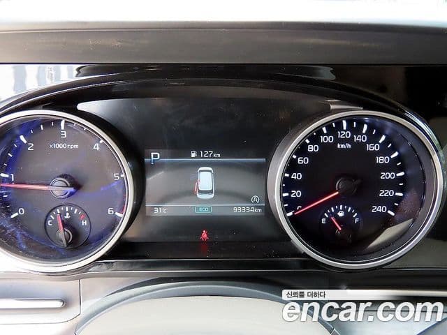 Kia Carnival 2022 — Şəkil 8/19