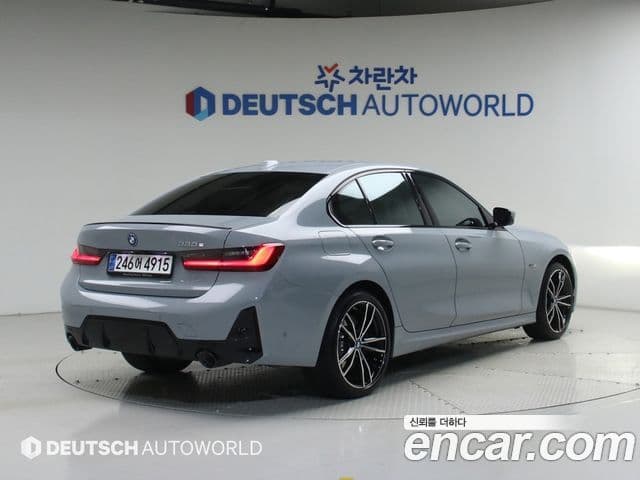 BMW 3 Series 2023 — ფოტო 2/20
